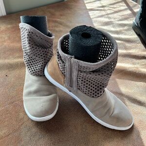 Women's Taupe Ankle Boots